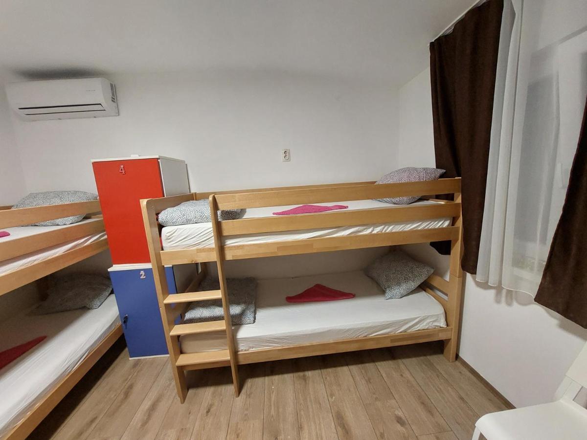 Hostel Inn Downtown Belgrado Esterno foto