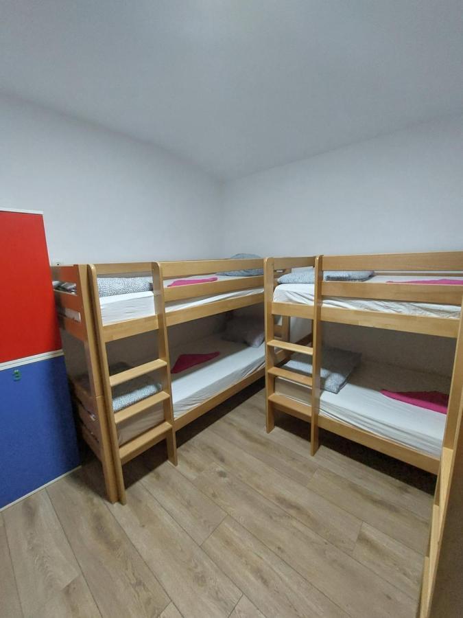 Hostel Inn Downtown Belgrado Esterno foto