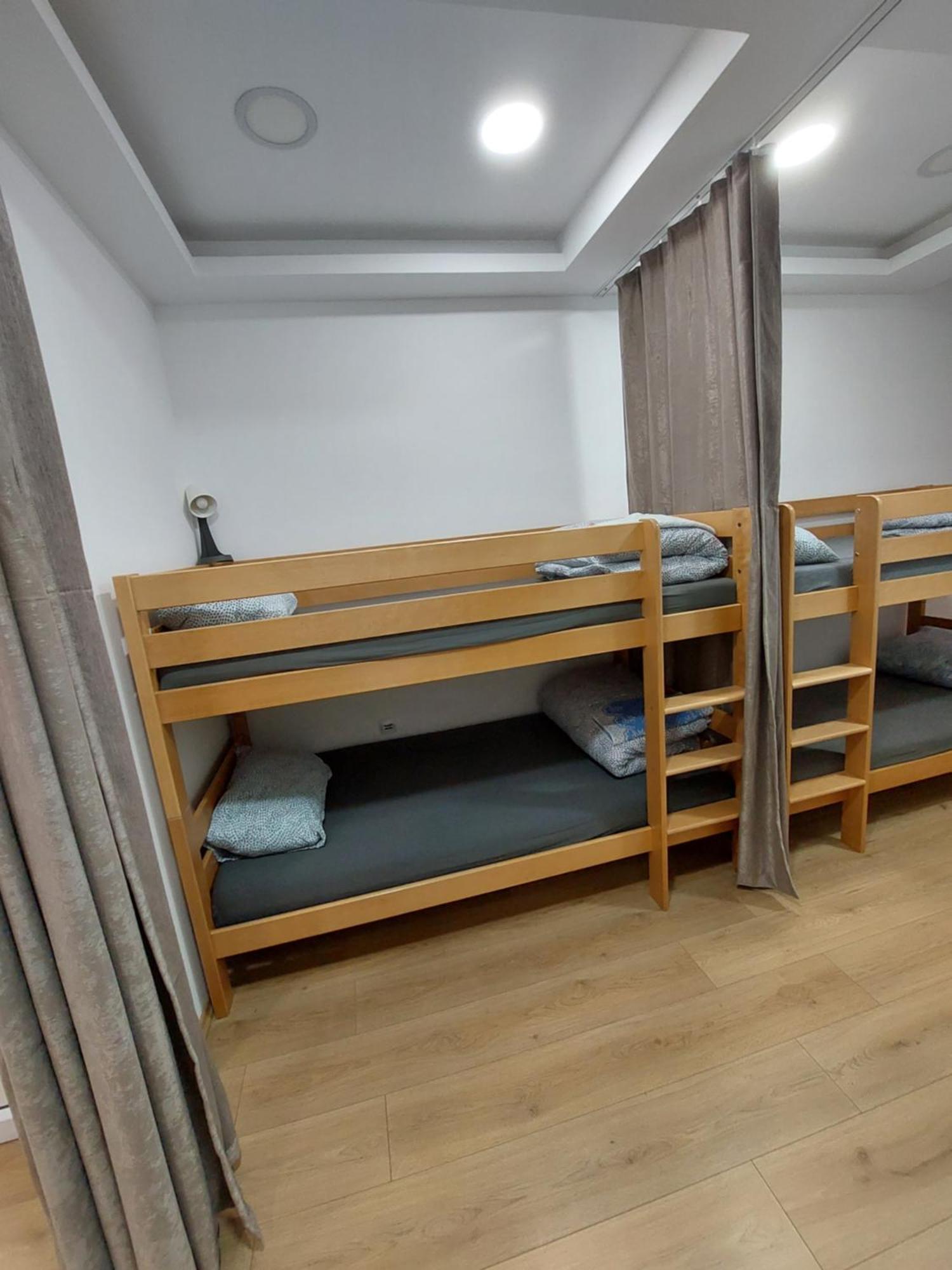 Hostel Inn Downtown Belgrado Esterno foto