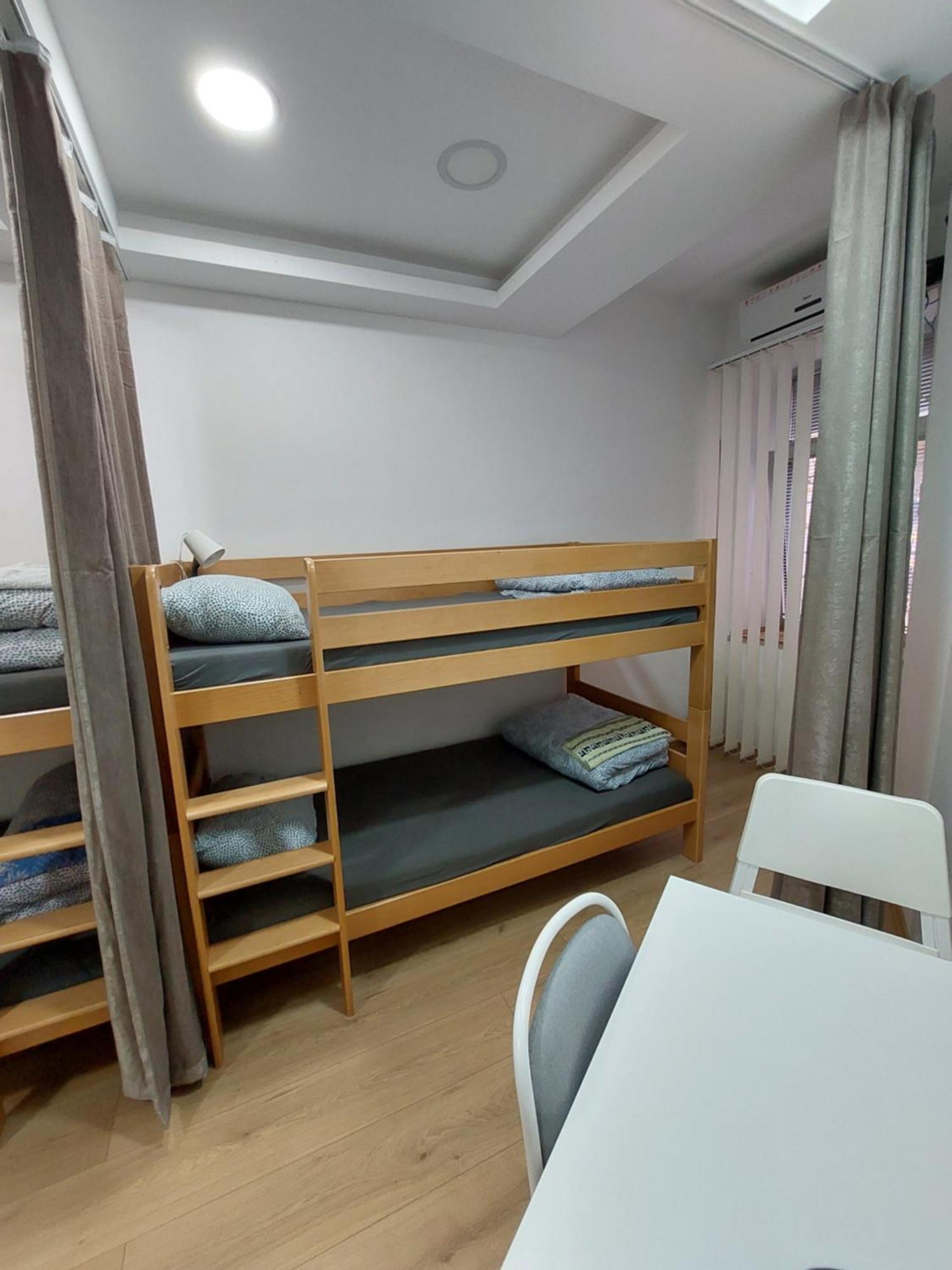 Hostel Inn Downtown Belgrado Esterno foto