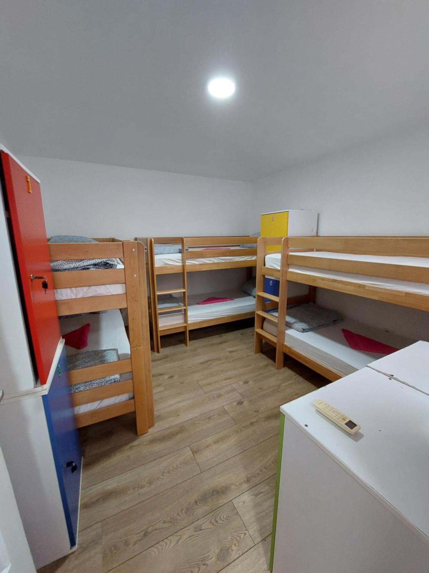 Hostel Inn Downtown Belgrado Esterno foto